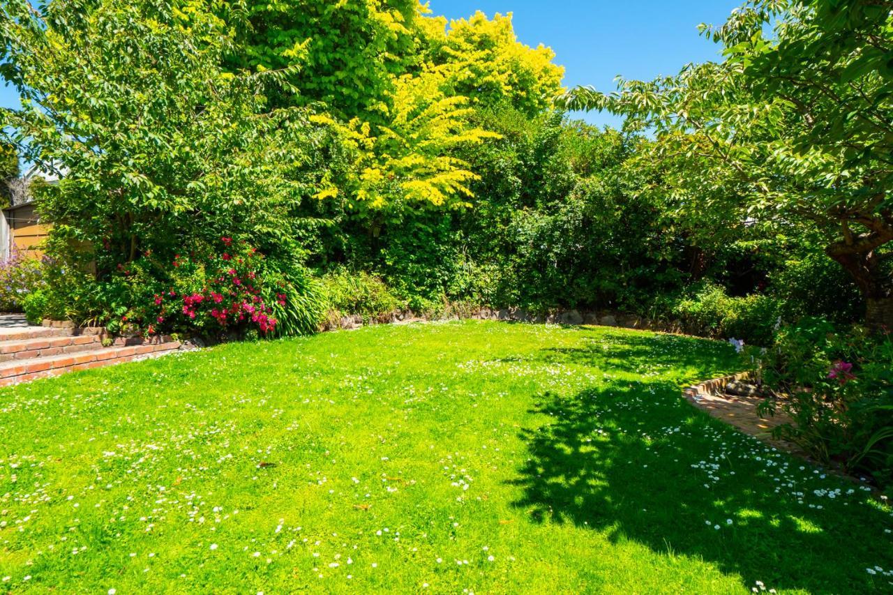 The Ocean Breeze Cbd Bed & Breakfast Timaru Exterior foto