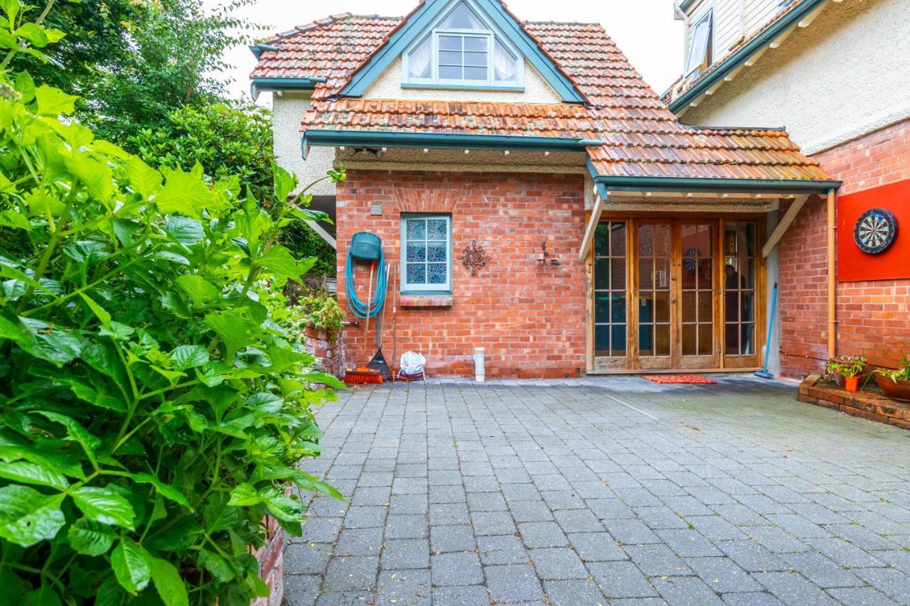 The Ocean Breeze Cbd Bed & Breakfast Timaru Exterior foto
