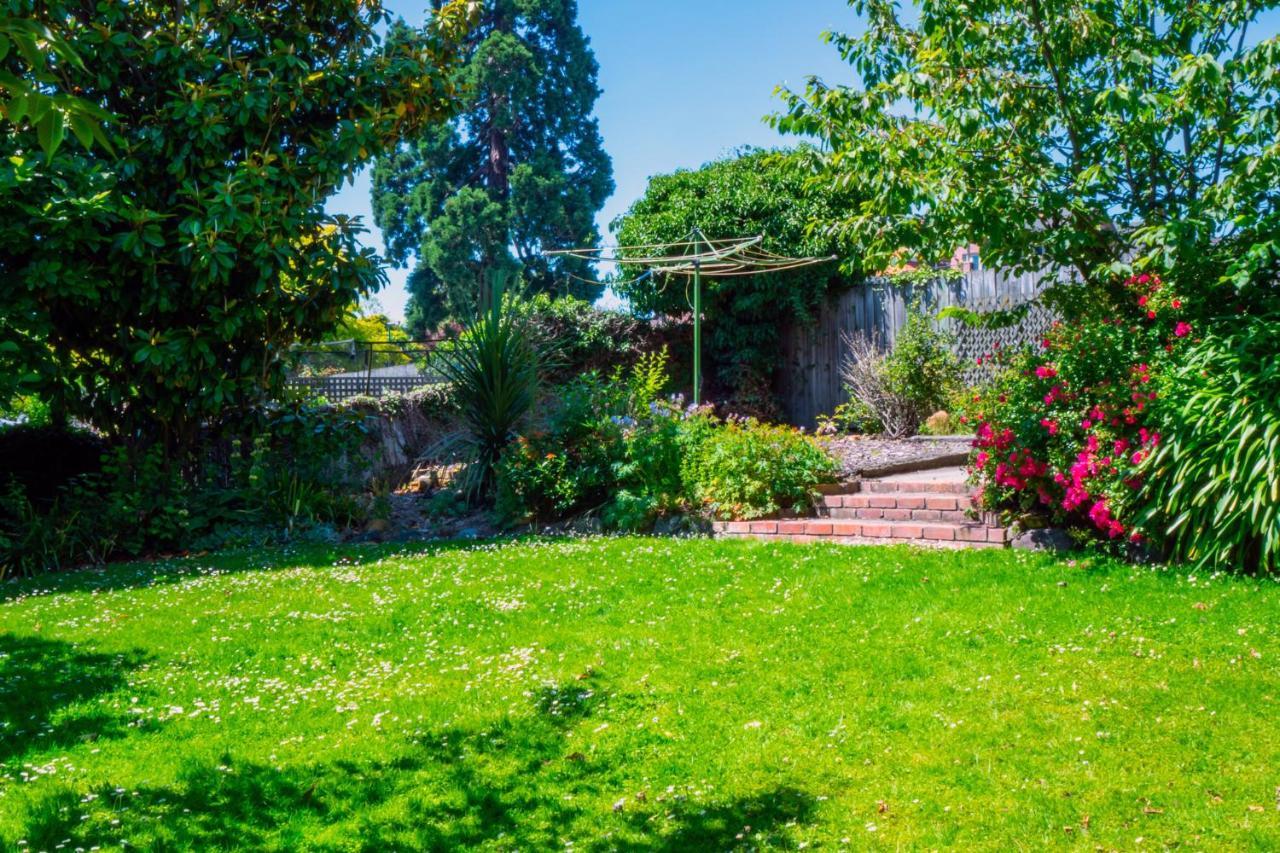 The Ocean Breeze Cbd Bed & Breakfast Timaru Exterior foto