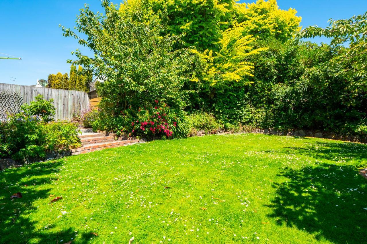 The Ocean Breeze Cbd Bed & Breakfast Timaru Exterior foto