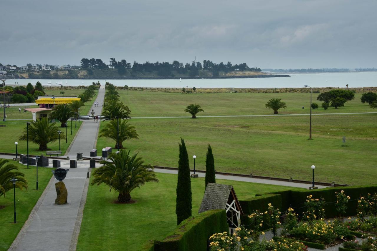 The Ocean Breeze Cbd Bed & Breakfast Timaru Exterior foto